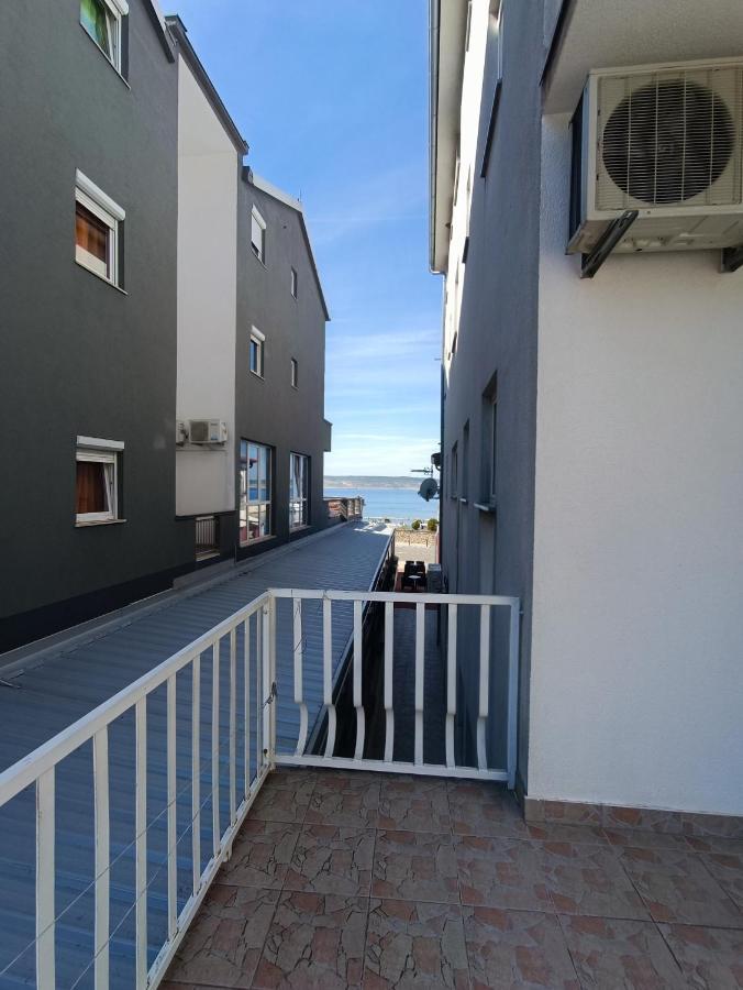 Apartmani Centar Starigrad Paklenica Buitenkant foto