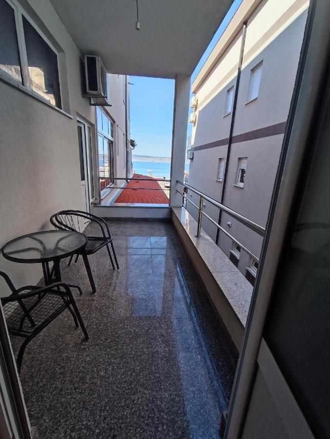 Apartmani Centar Starigrad Paklenica Buitenkant foto